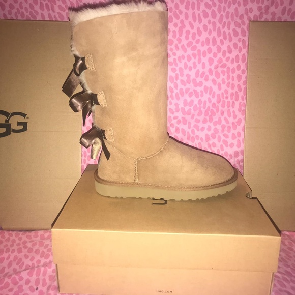 Womens UGG® Classic Ultra Mini Boot - Chestnut | Journeys UGG
